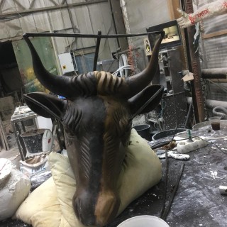 "One Very Expensive Bronze Cow Head made in Moscow Price 1.000.000€"
Bronze
2019